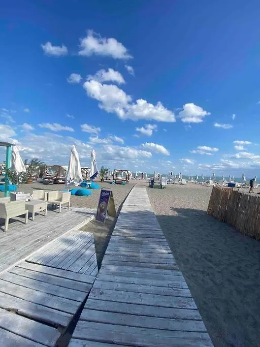 Pomorie Residence 2-Bedroom Apartment 300M To The Beach