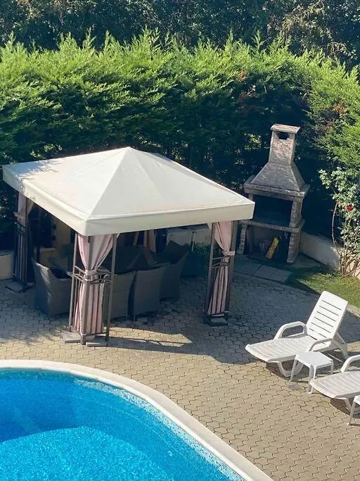 Pomorie Residence 2-Bedroom Apartment 300M To The Beach
